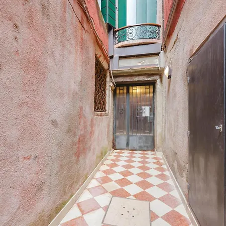 Casa Flavia