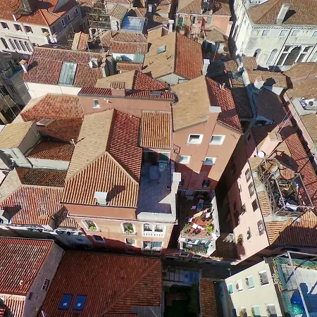 Casa Flavia